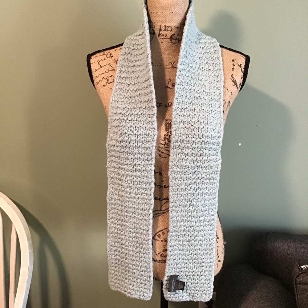 Banana Republic 100% Wool Handknit Chunky Scarf